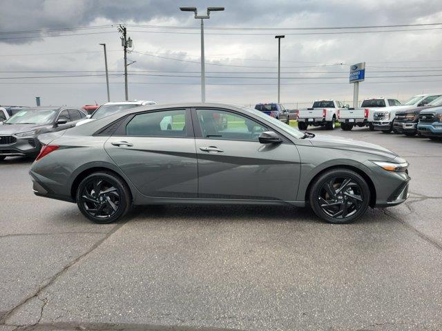 2026 Hyundai Elantra - $21,995
