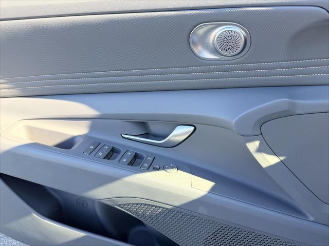2026 Hyundai Elantra - $23,077