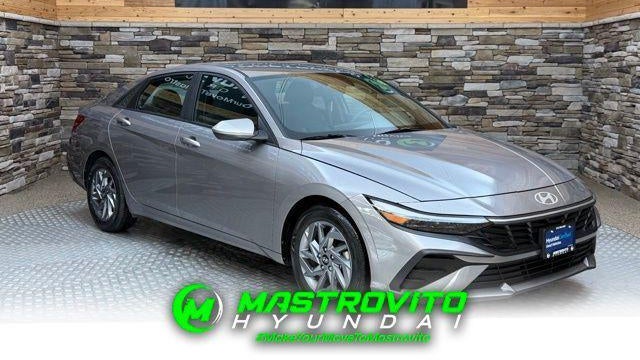 Preowned 2024 Hyundai ELANTRA SEL for Sale
