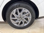 2024 Elantra Thumbnail 17