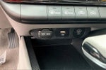 2024 Elantra Thumbnail 32