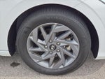 2024 Elantra Thumbnail 9