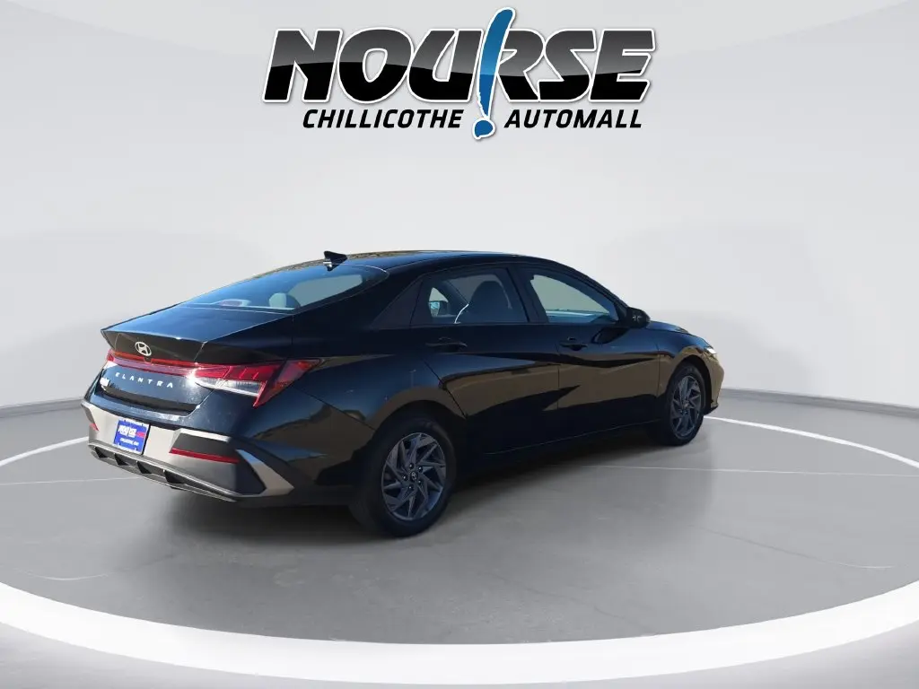 2024 Hyundai Elantra - $21,328