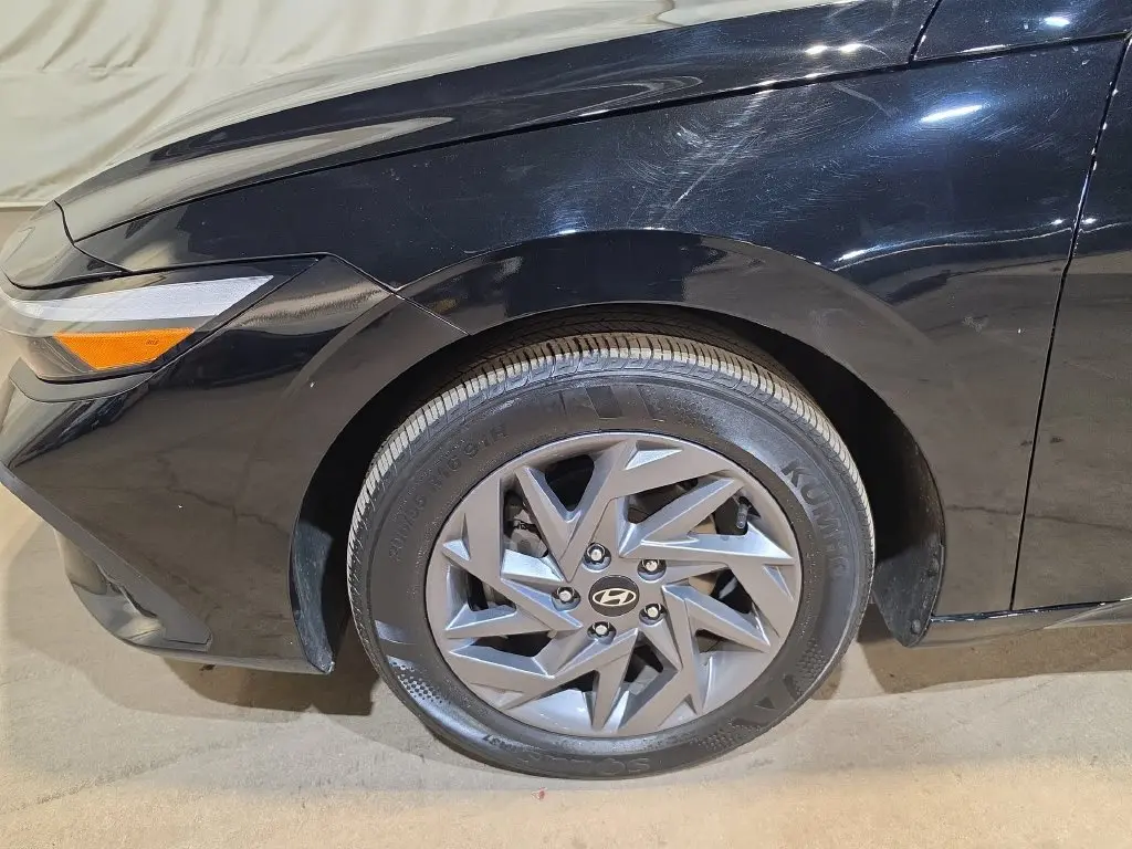 2024 Hyundai Elantra - $21,328