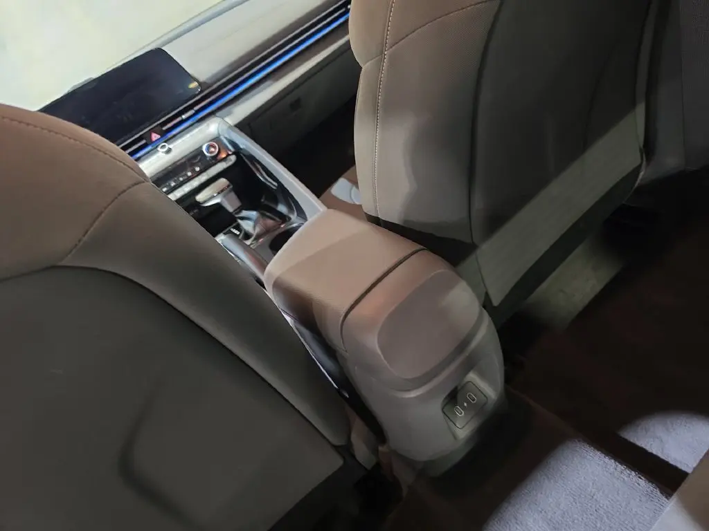 2024 Hyundai Elantra - $21,328