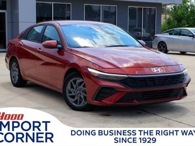 2024 Hyundai Elantra SEL 4DR Sedan
