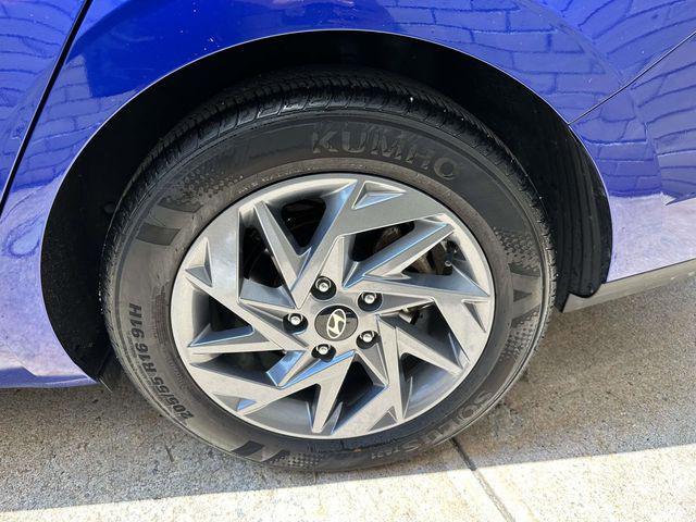 2024 Hyundai Elantra - $20,170