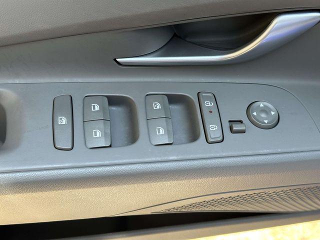2024 Hyundai Elantra - $20,170