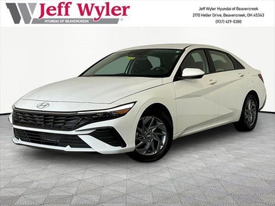 2024 Hyundai Elantra SEL 4DR Sedan