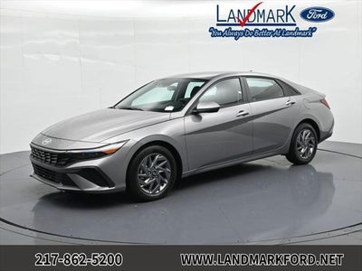 2024 Hyundai Elantra SEL 4DR Sedan