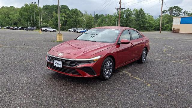 2024 Hyundai Elantra - $21,991