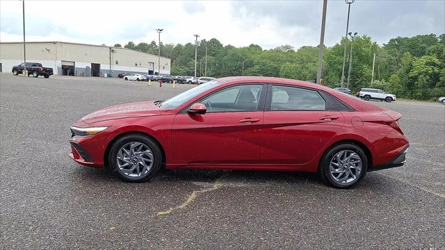 2024 Hyundai Elantra - $21,991
