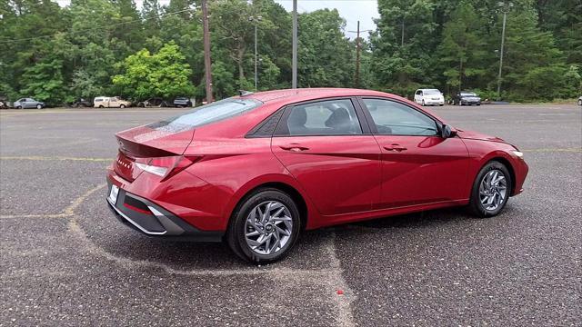 2024 Hyundai Elantra - $21,991