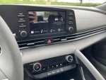 2025 Elantra Thumbnail 11