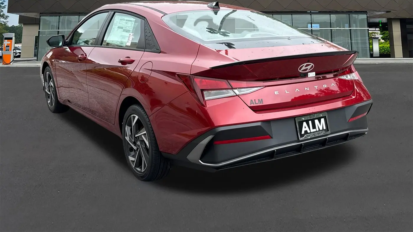 2025 Hyundai ELANTRA SEL Sport