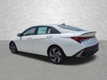 2025 Elantra Thumbnail 4