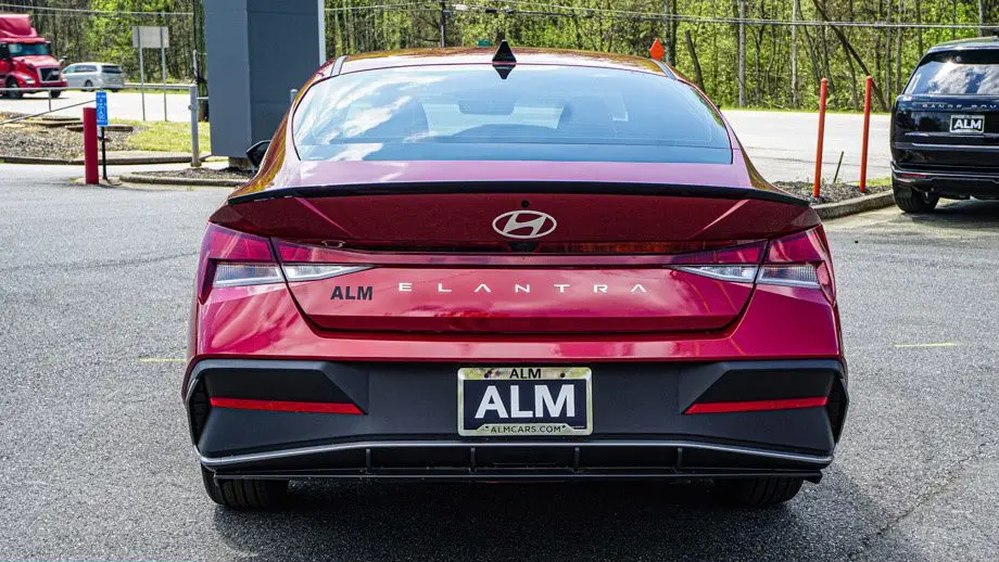 2025 Hyundai ELANTRA SEL Sport