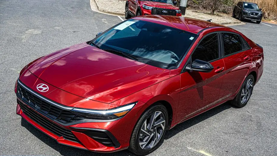 2025 Hyundai ELANTRA SEL Sport