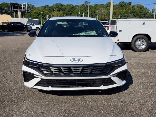 2025 Hyundai Elantra - $23,074