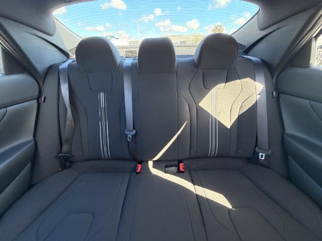 2025 Hyundai Elantra - $23,074