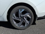 2025 Elantra Thumbnail 22