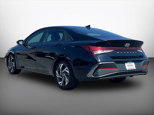 2025 Hyundai Elantra - $17,299