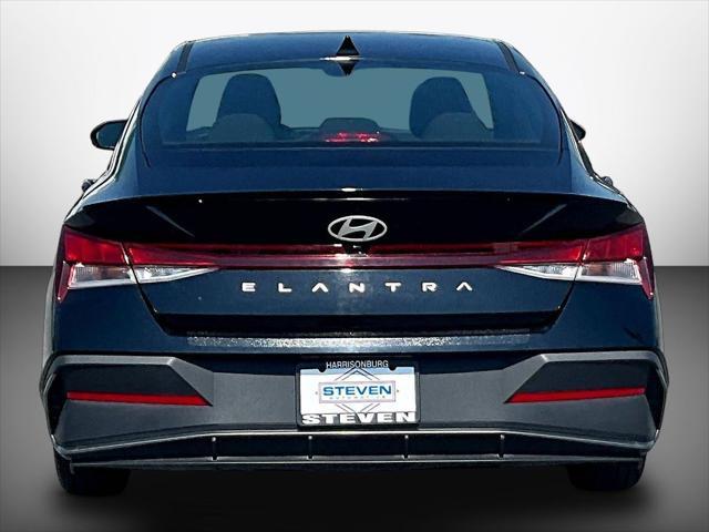 2025 Hyundai Elantra - $17,299