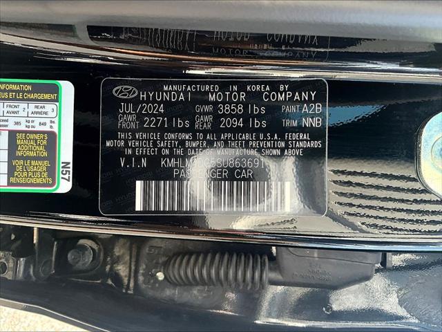 2025 Hyundai Elantra - $17,299