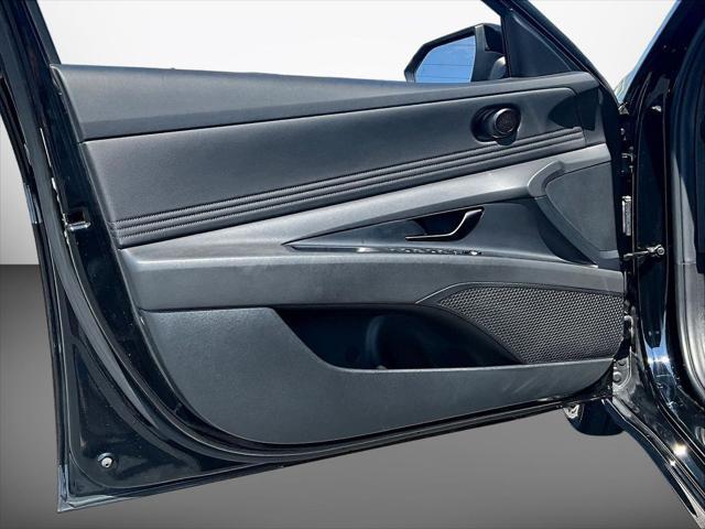2025 Hyundai Elantra - $17,299