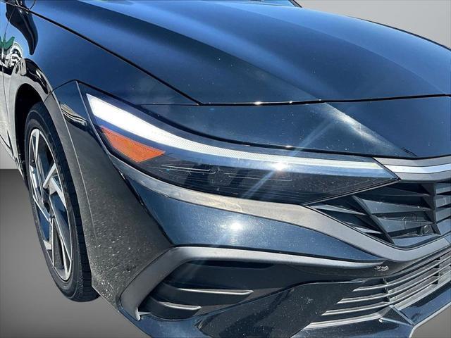 2025 Hyundai Elantra - $17,299
