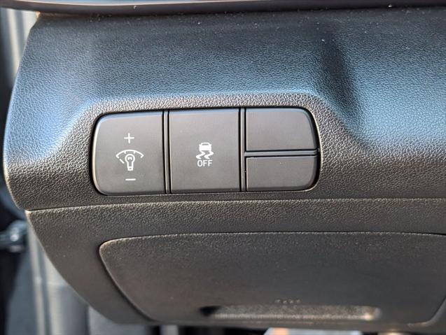 2025 Hyundai Elantra - $19,753