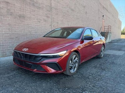 2025 Hyundai Elantra SEL Sport 4DR Sedan