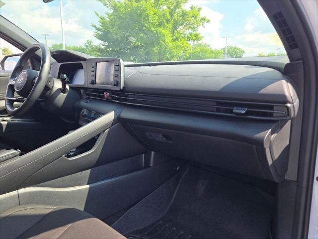 2025 Hyundai Elantra - $20,267