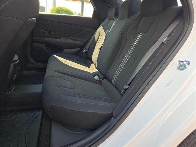 2025 Hyundai Elantra - $20,267