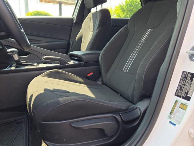 2025 Hyundai Elantra - $20,267