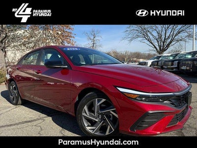 2025 Hyundai Elantra SEL Sport 4DR Sedan