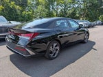 2025 Elantra Thumbnail 3