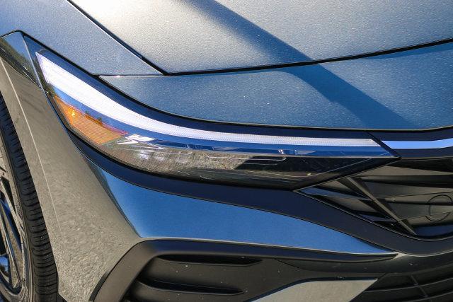 2026 Hyundai Elantra - $21,000