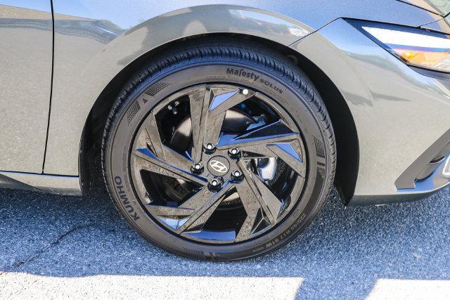 2026 Hyundai Elantra - $21,000