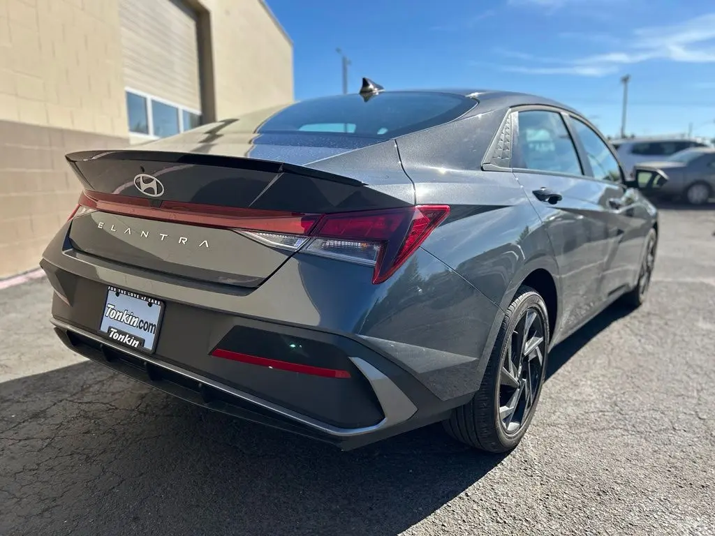 2026 Hyundai Elantra - $22,169