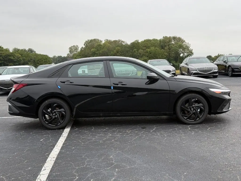 2026 Hyundai Elantra - $22,677