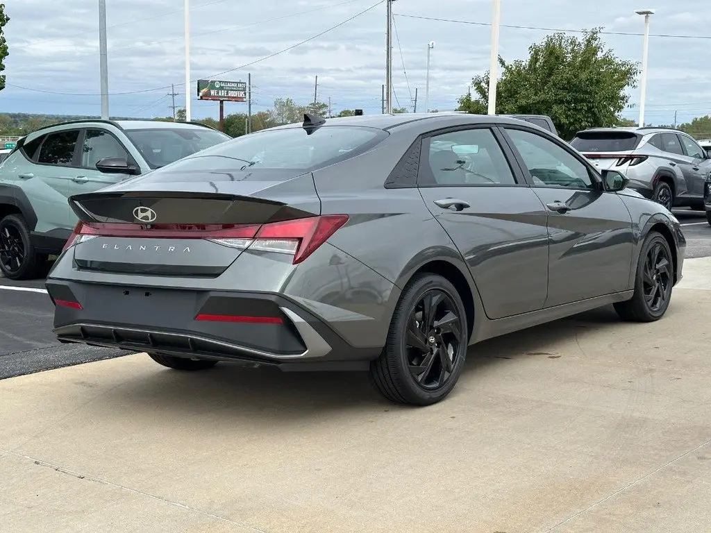 2026 Hyundai Elantra - $22,677