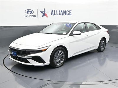 2024 Hyundai Elantra SEL 4DR Sedan