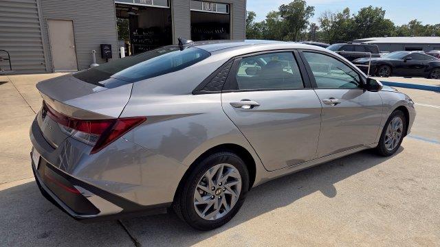 2024 Hyundai Elantra - $21,101