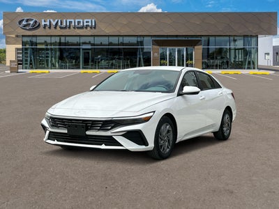2024 Hyundai Elantra SEL 4DR Sedan