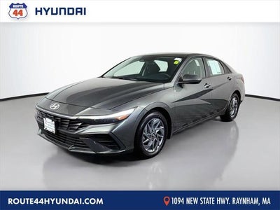 2024 Hyundai Elantra SEL 4DR Sedan