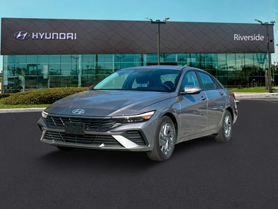 2024 Hyundai Elantra SEL 4DR Sedan