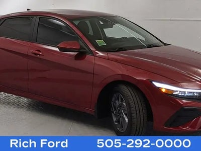 2024 Hyundai Elantra SEL 4DR Sedan