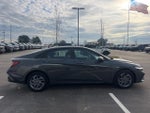 2024 Elantra Thumbnail 4