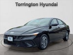 2024 Elantra Thumbnail 1
